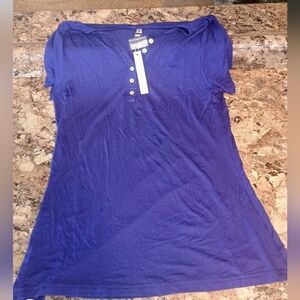 Wneedun Size Small Women's Top New With Tags